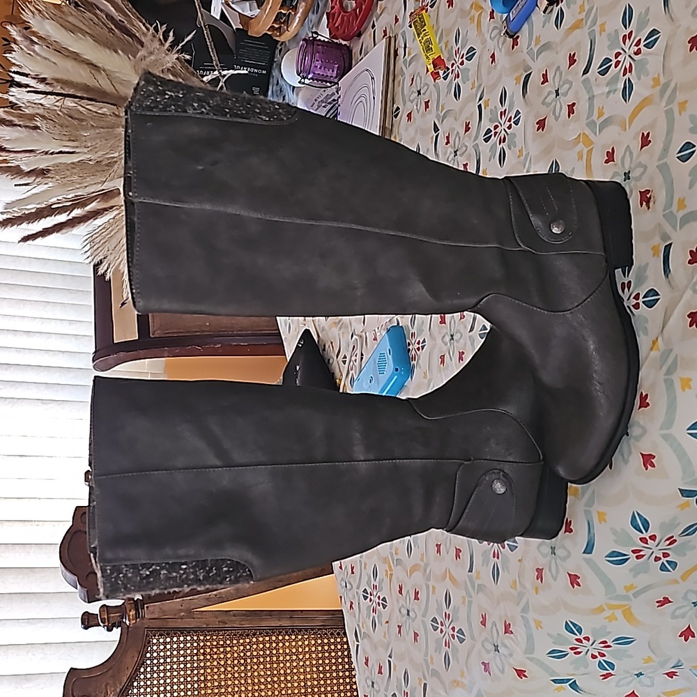 Life stride ridding boots in charcoal gray with plaid accent in back w7